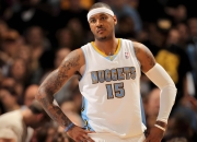 NBA季后赛强队逐鹿中原，冲击总冠军荣耀 