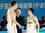 浙江男篮备战下一场，球员训练全力以赴 