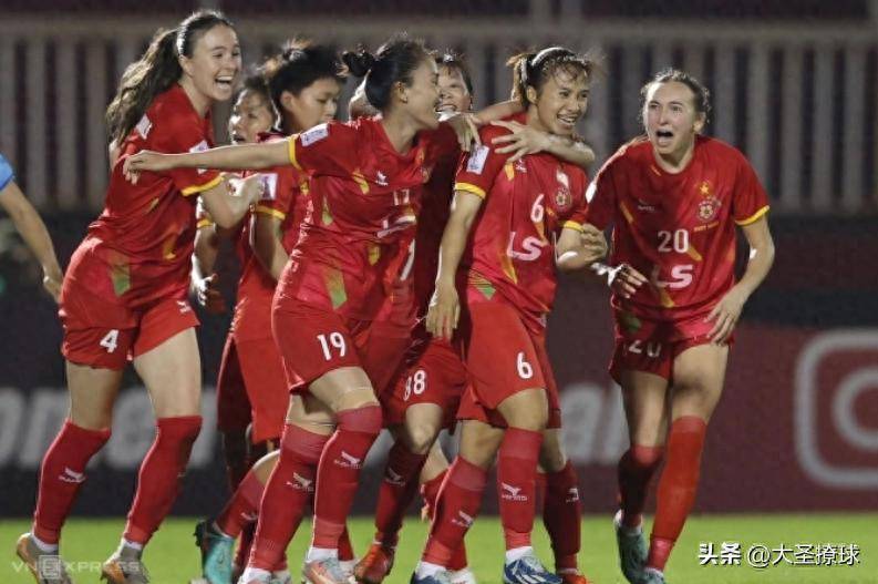 中国女足斩获三连胜，毫无悬念晋级国际赛事 史诗级对攻!中国女足34落后,连扳2球绝杀世界第1 